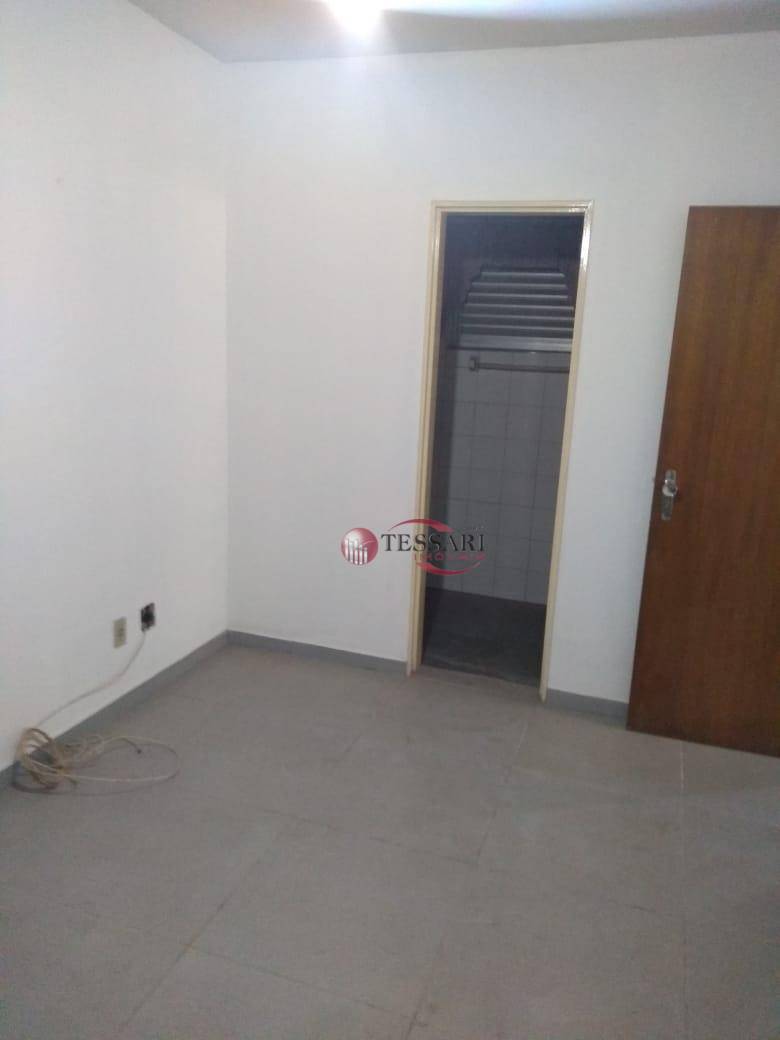 Apartamento para alugar com 3 quartos, 70m² - Foto 8