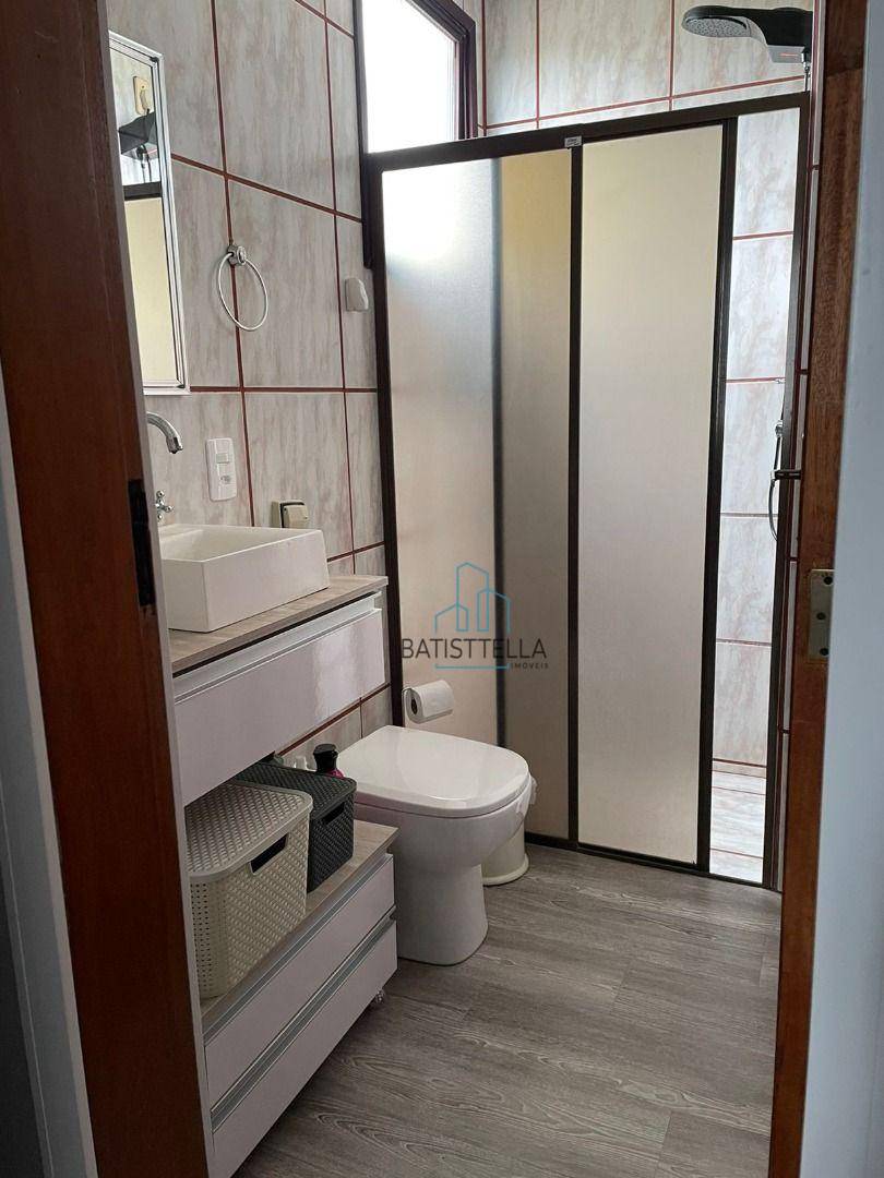 Apartamento à venda com 2 quartos, 70m² - Foto 3