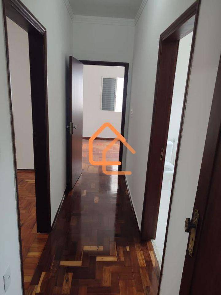 Casa à venda com 3 quartos, 258m² - Foto 22