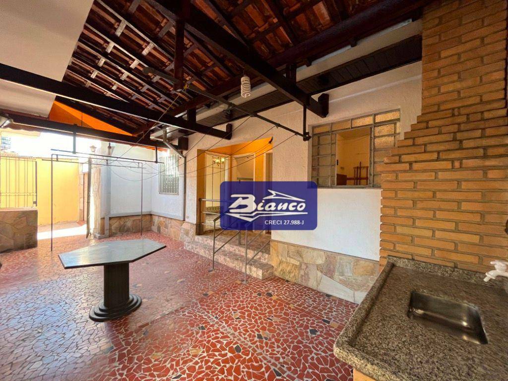 Casa à venda com 3 quartos, 181m² - Foto 26