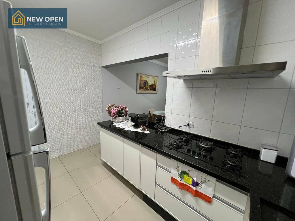 Casa à venda com 3 quartos, 100m² - Foto 25