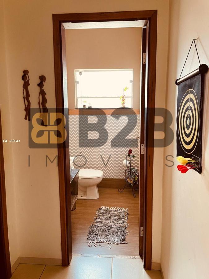 Casa de Condomínio à venda com 3 quartos, 247m² - Foto 31