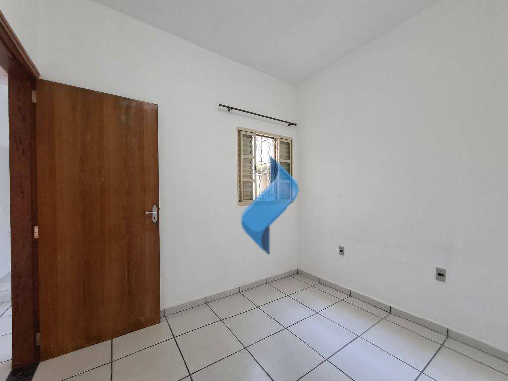 Casa à venda com 2 quartos, 104m² - Foto 10