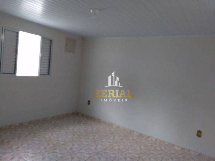 Casa à venda com 4 quartos, 250m² - Foto 17