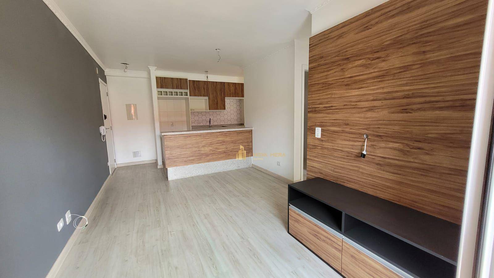 Apartamento à venda com 2 quartos, 68m² - Foto 1