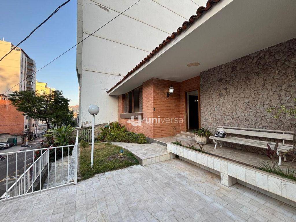 Casa, 5 quartos, 238 m² - Foto 3