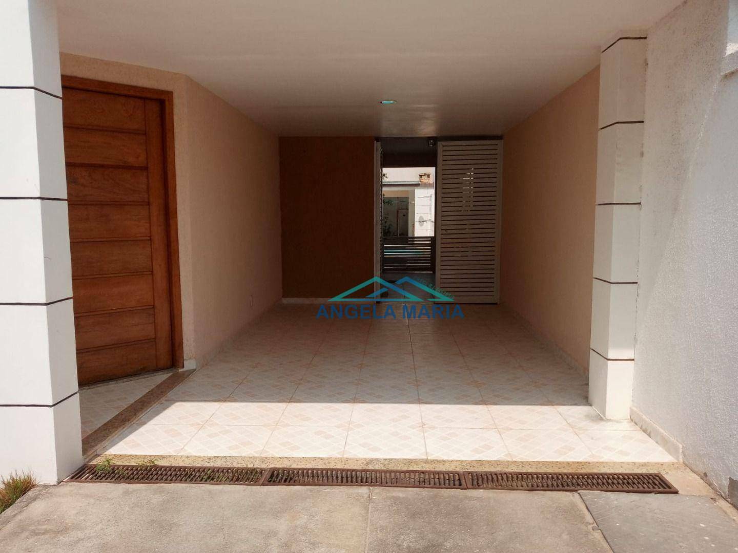 Casa à venda com 3 quartos, 105m² - Foto 4