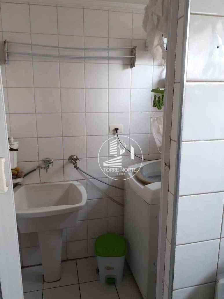 Apartamento à venda com 2 quartos, 68m² - Foto 8