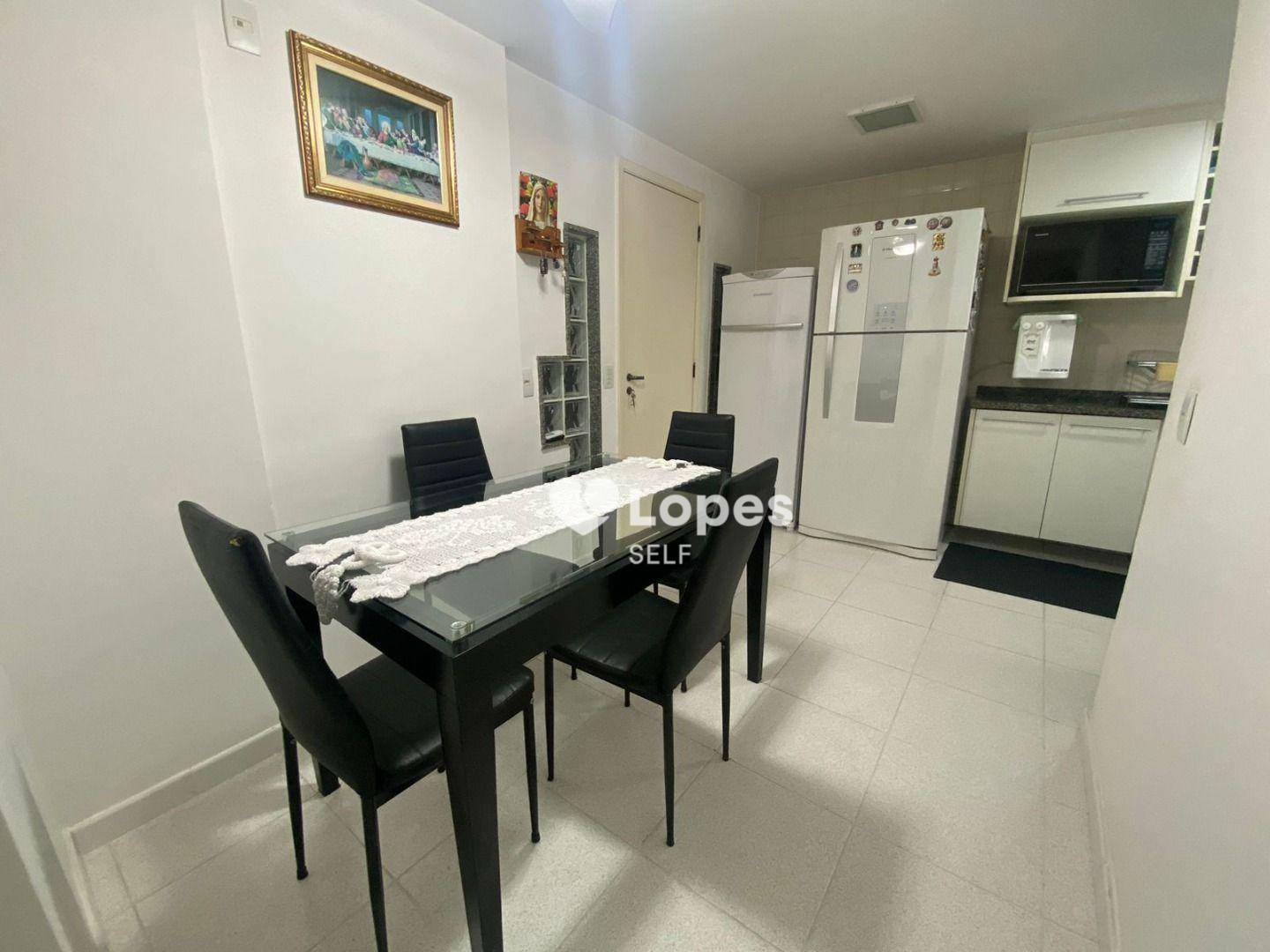 Apartamento à venda com 4 quartos, 140m² - Foto 15