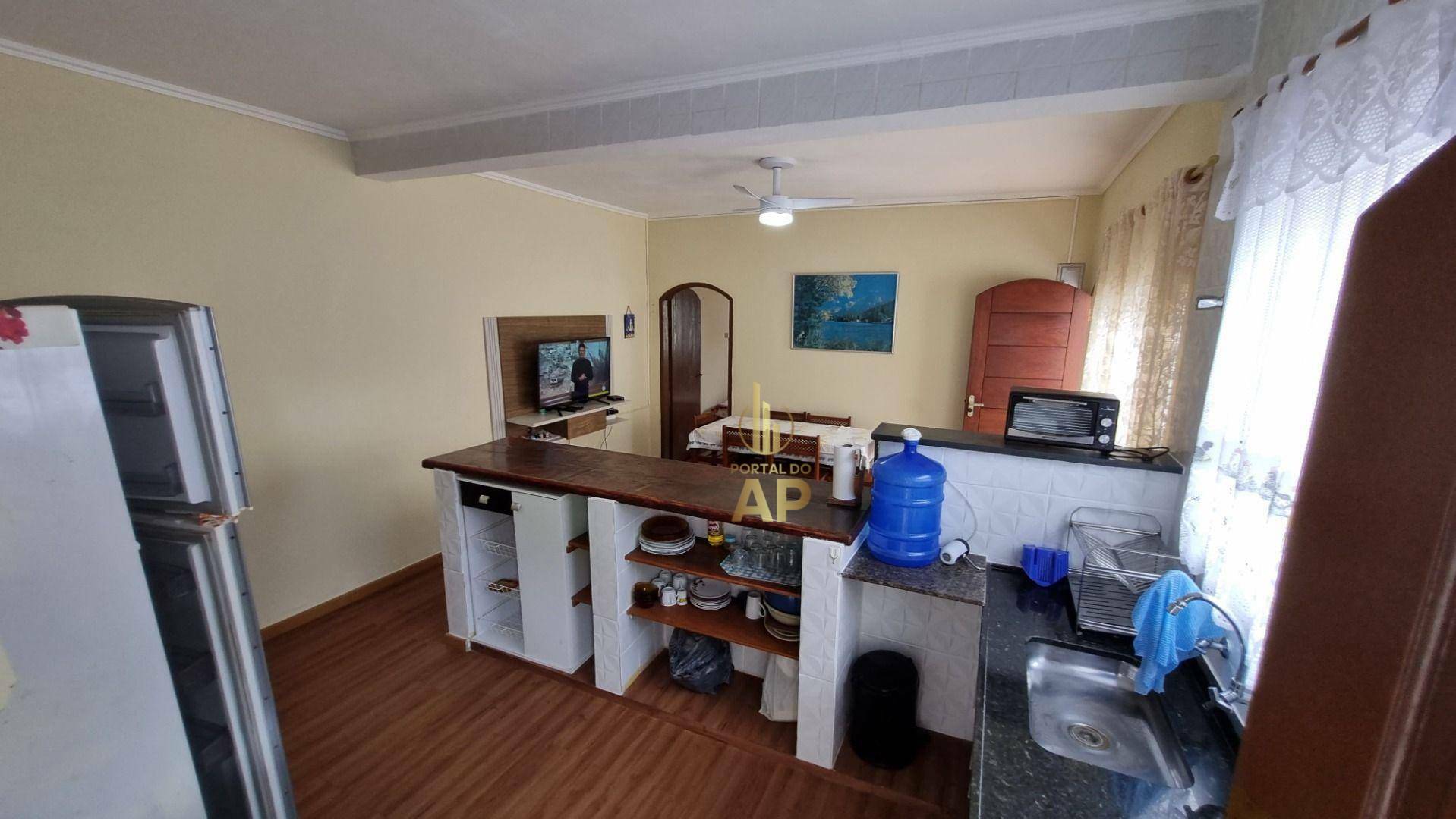 Casa à venda com 2 quartos, 195m² - Foto 9