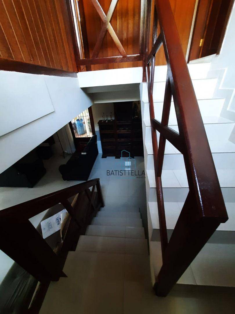 Casa à venda com 3 quartos, 150m² - Foto 3