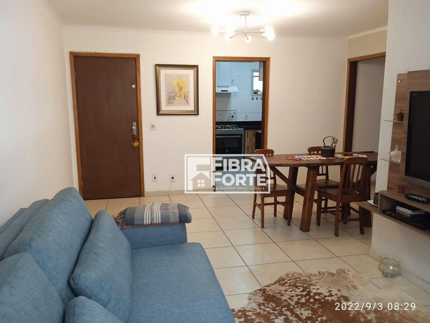 Apartamento à venda com 2 quartos, 70m² - Foto 2