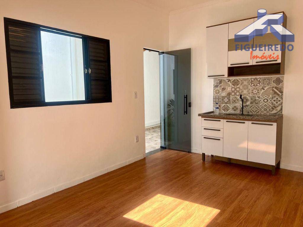 Casa à venda com 2 quartos, 100m² - Foto 7