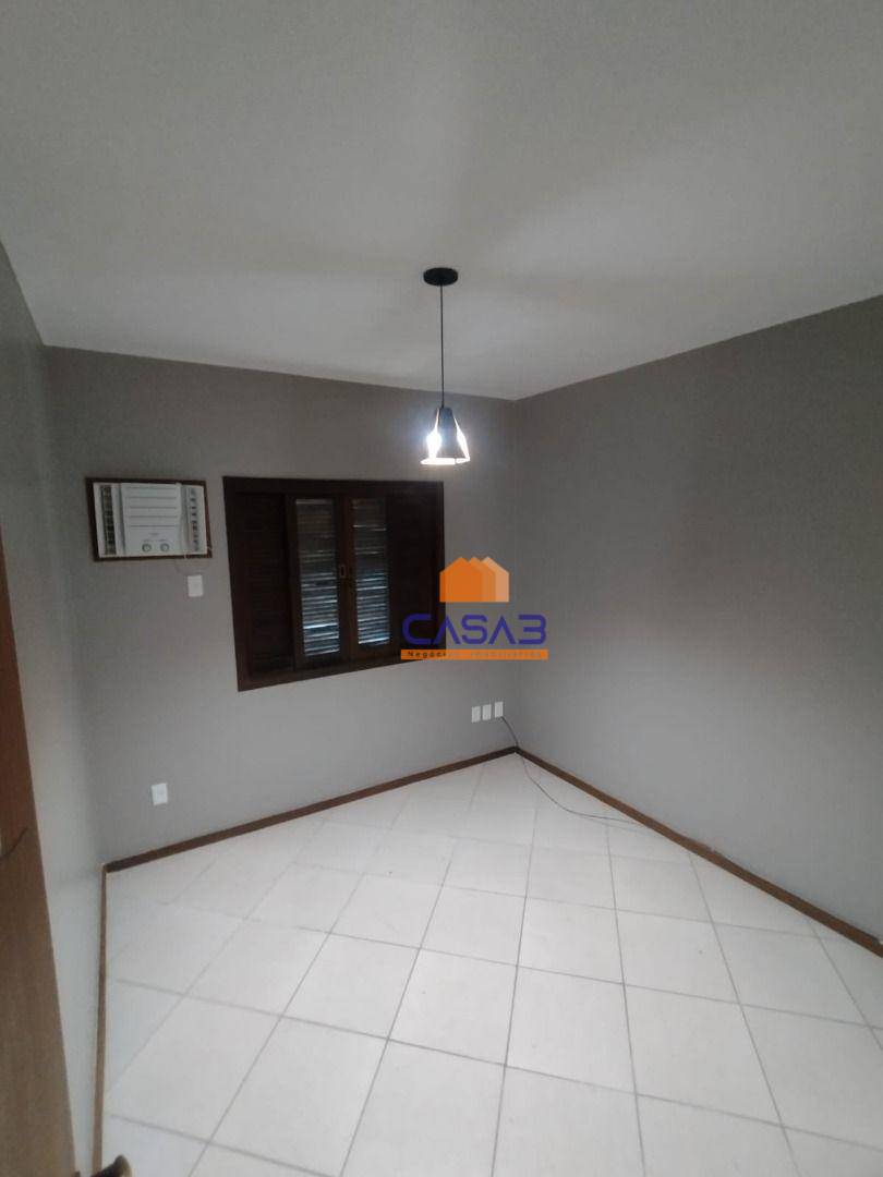 Casa à venda com 2 quartos, 84m² - Foto 8