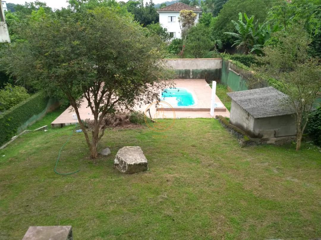 Casa à venda com 4 quartos, 240m² - Foto 19