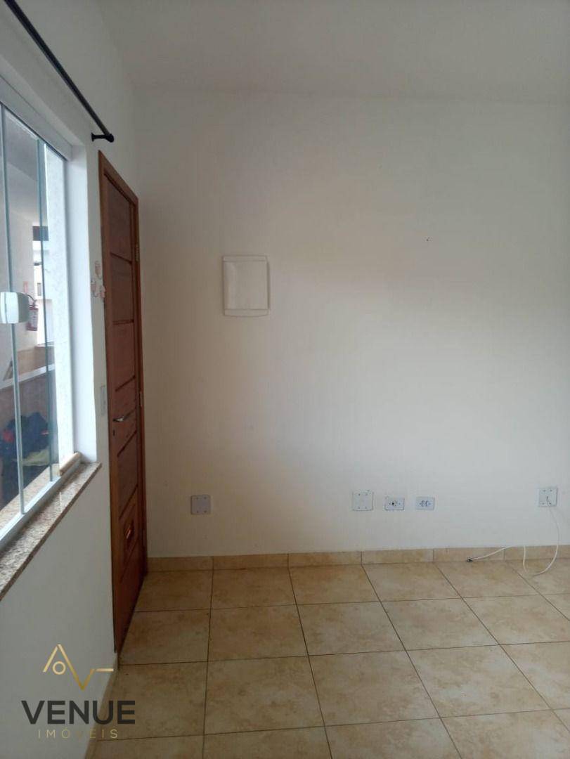 Apartamento à venda com 2 quartos, 37m² - Foto 12