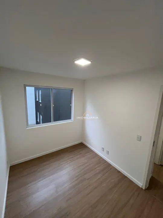 Apartamento à venda com 2 quartos, 40m² - Foto 4