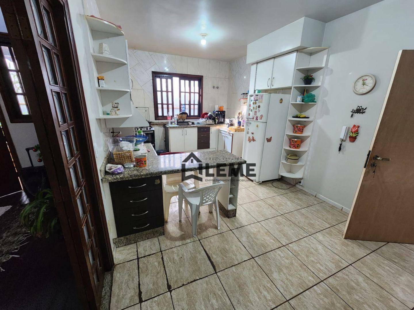 Casa à venda com 6 quartos, 265m² - Foto 22