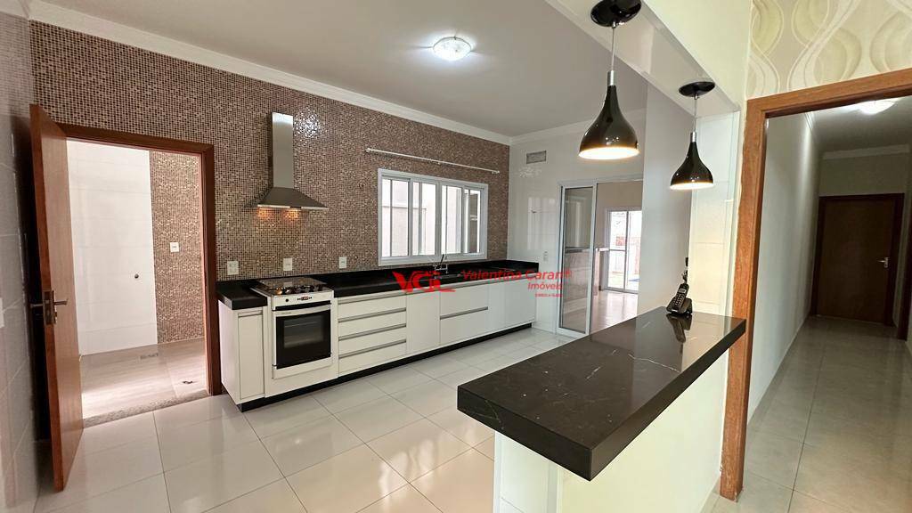 Casa de Condomínio para alugar com 3 quartos, 189m² - Foto 7