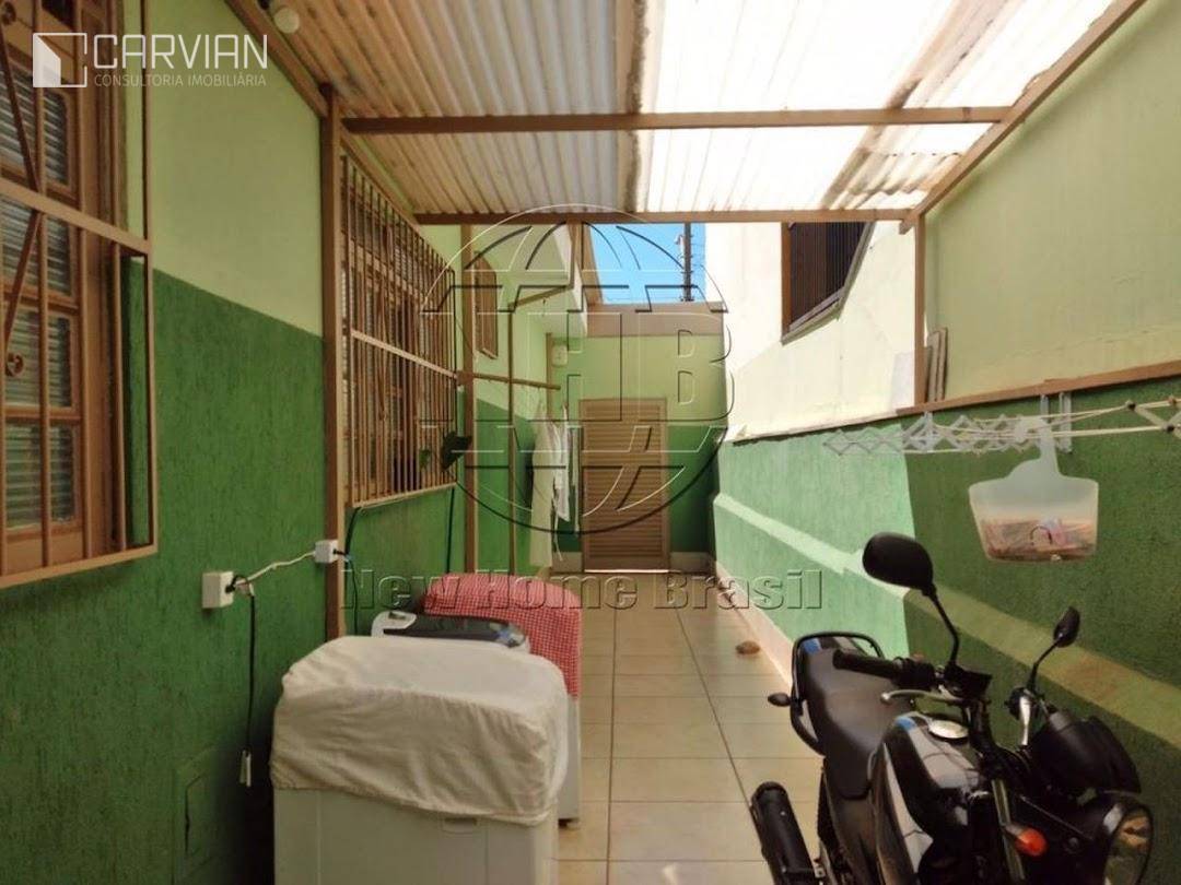 Casa à venda com 3 quartos, 320m² - Foto 27