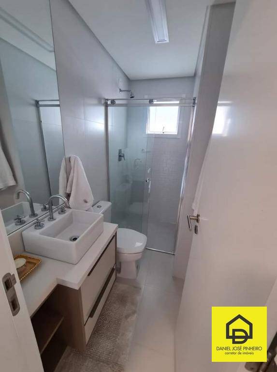 Apartamento à venda com 3 quartos, 125m² - Foto 13