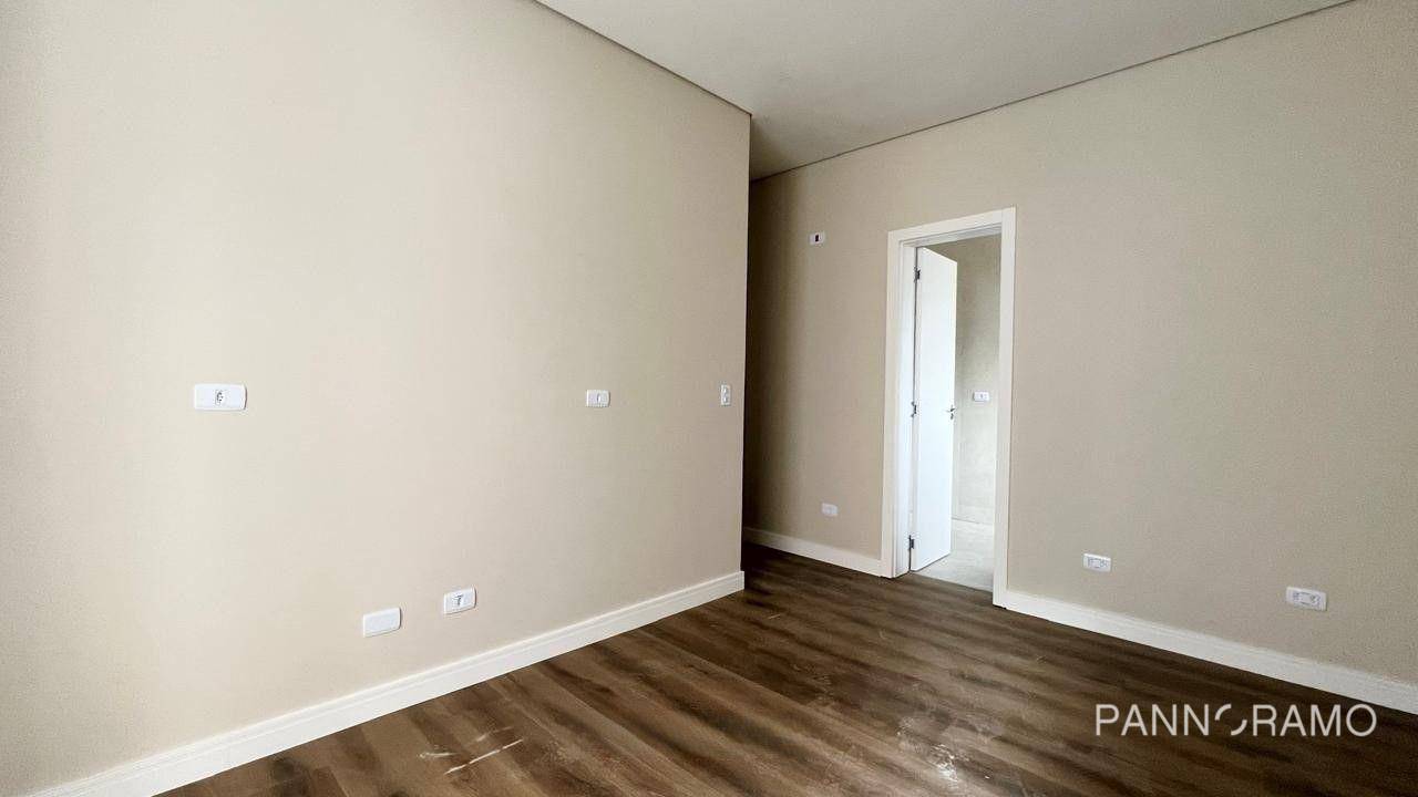 Sobrado à venda com 4 quartos, 241m² - Foto 6