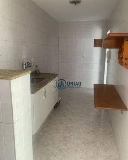 Apartamento à venda com 3 quartos, 100m² - Foto 8