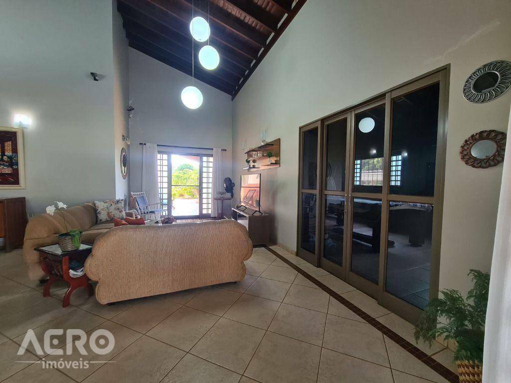 Chácara à venda com 4 quartos, 450m² - Foto 12