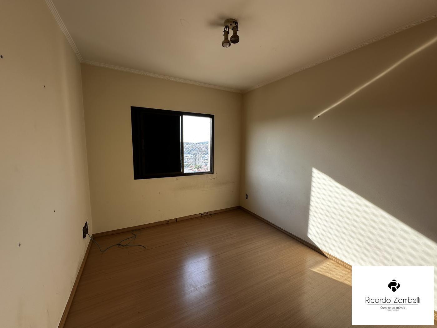 Apartamento à venda com 3 quartos, 125m² - Foto 7