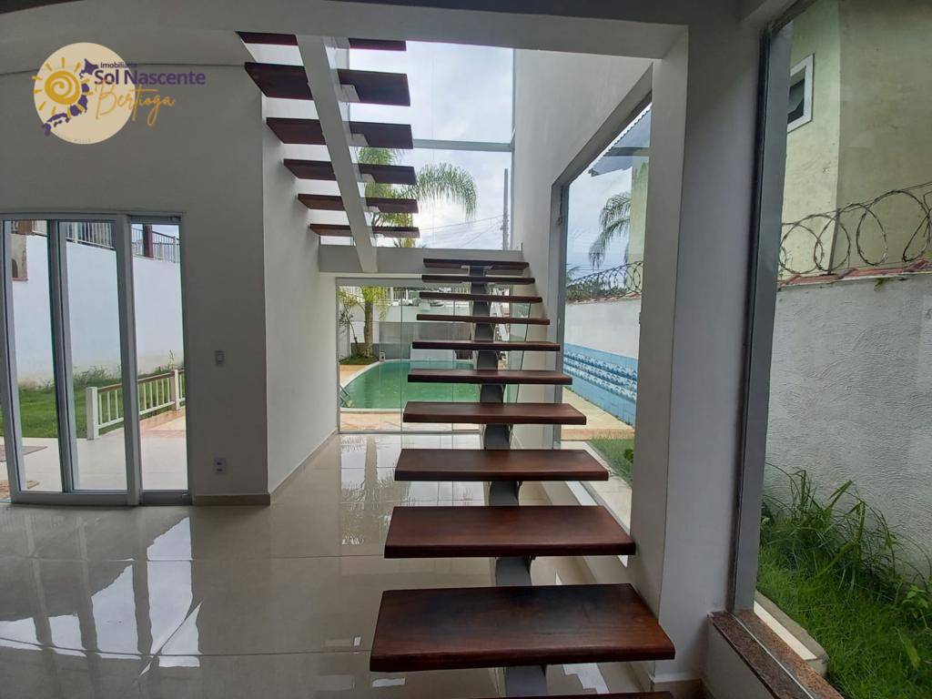 Casa à venda com 4 quartos, 250m² - Foto 4