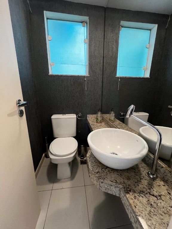 Casa de Condomínio à venda com 4 quartos, 250m² - Foto 13