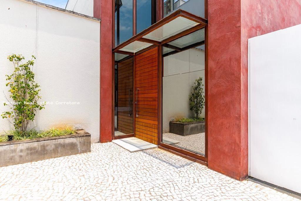 Casa de Condomínio à venda com 4 quartos, 533m² - Foto 3