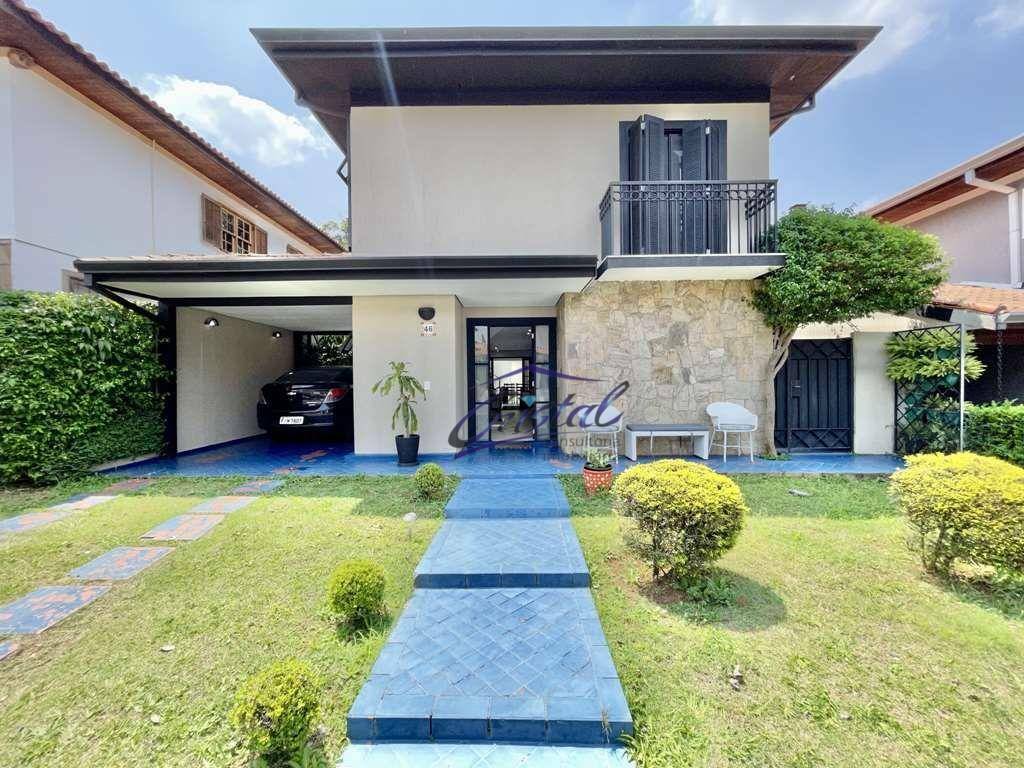 Casa à venda com 4 quartos, 250m² - Foto 1