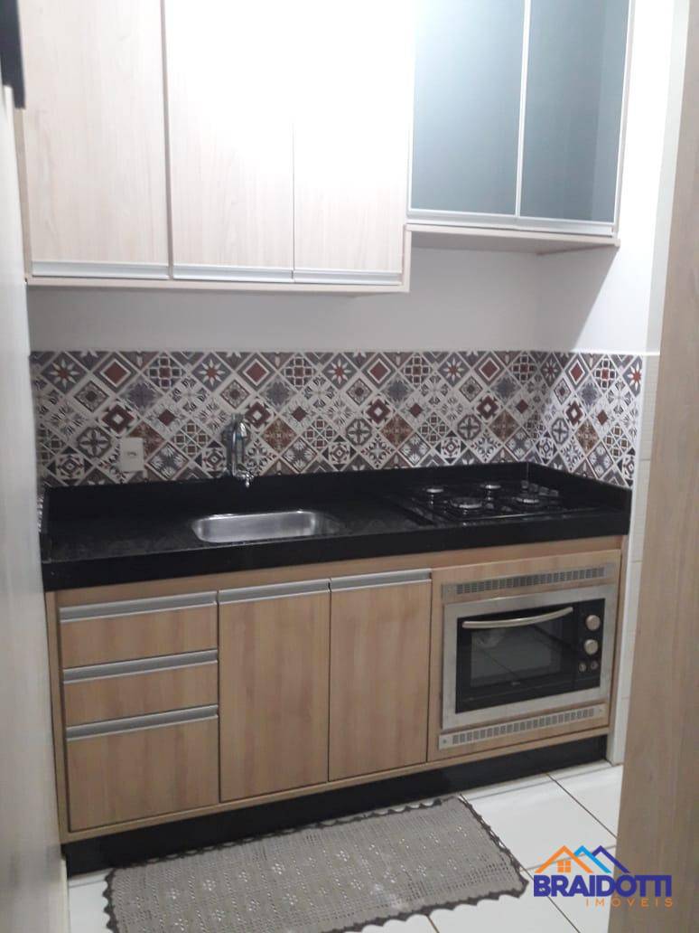 Apartamento à venda com 3 quartos, 60m² - Foto 1