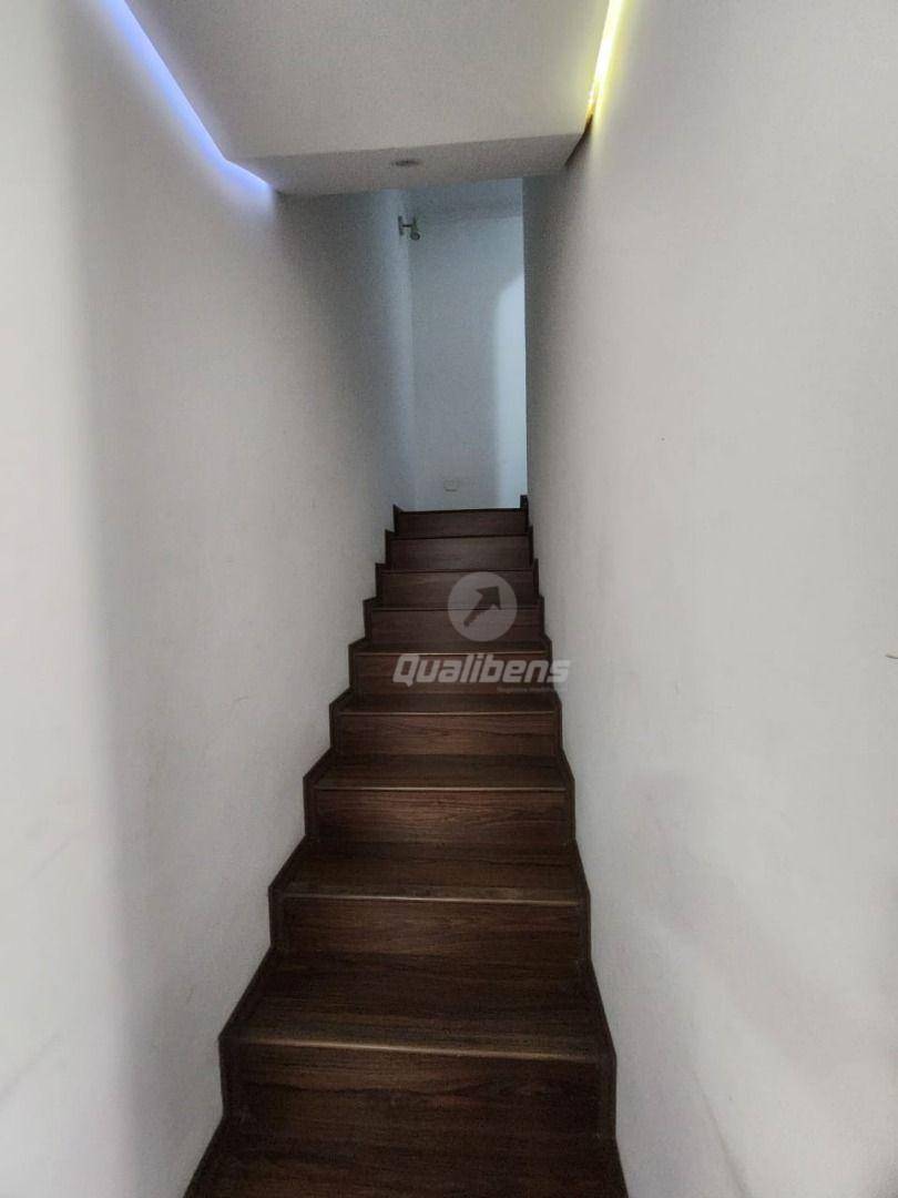 Sobrado à venda com 3 quartos, 270m² - Foto 8