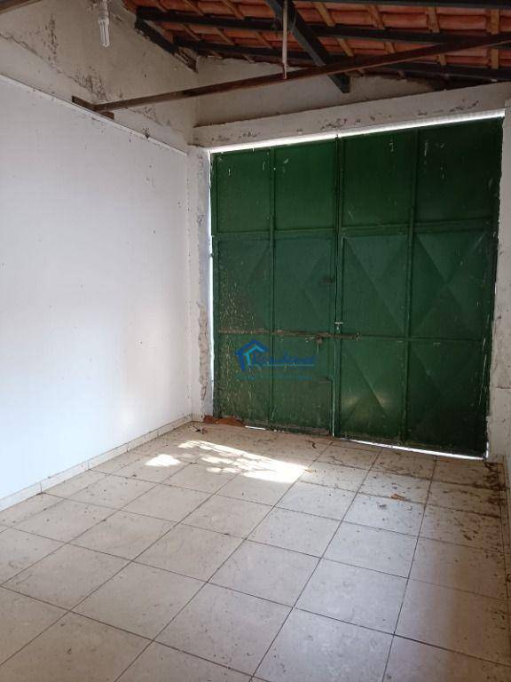 Casa para alugar com 3 quartos, 180m² - Foto 5