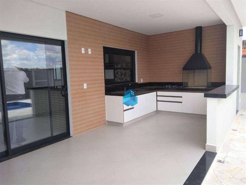 Casa à venda com 3 quartos, 330m² - Foto 32