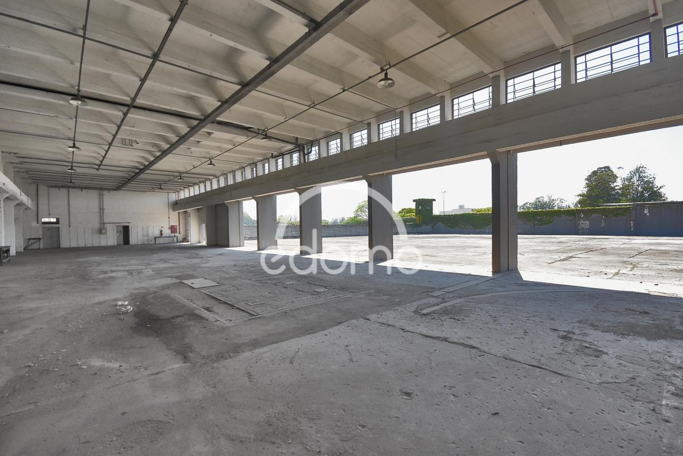 Prédio Inteiro para alugar, 3700m² - Foto 1