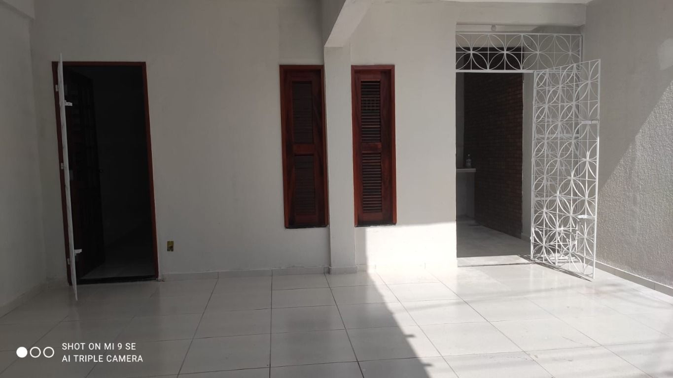 Casa de Condomínio para alugar com 2 quartos, 112m² - Foto 4