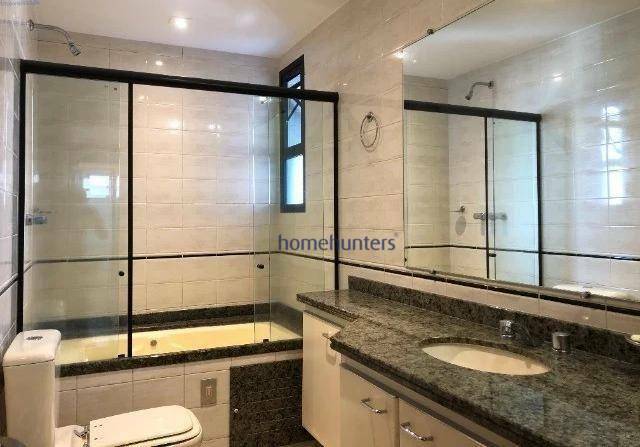 Apartamento para alugar com 4 quartos, 220m² - Foto 16