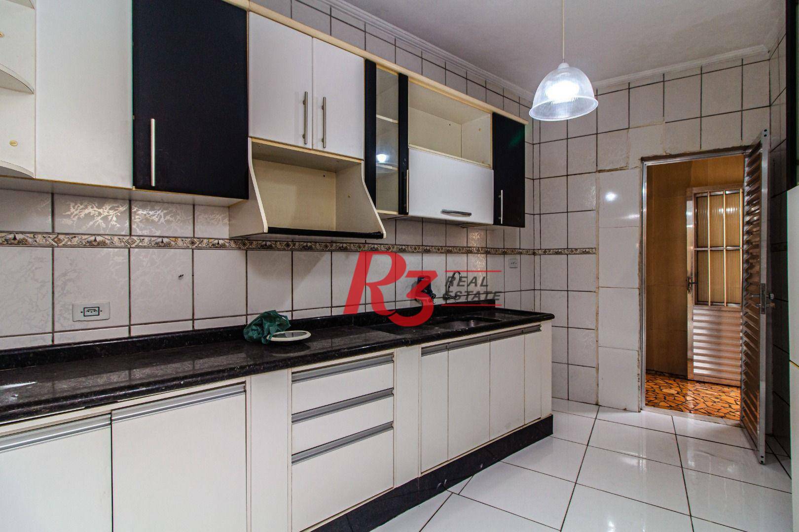 Casa à venda com 2 quartos, 67m² - Foto 13