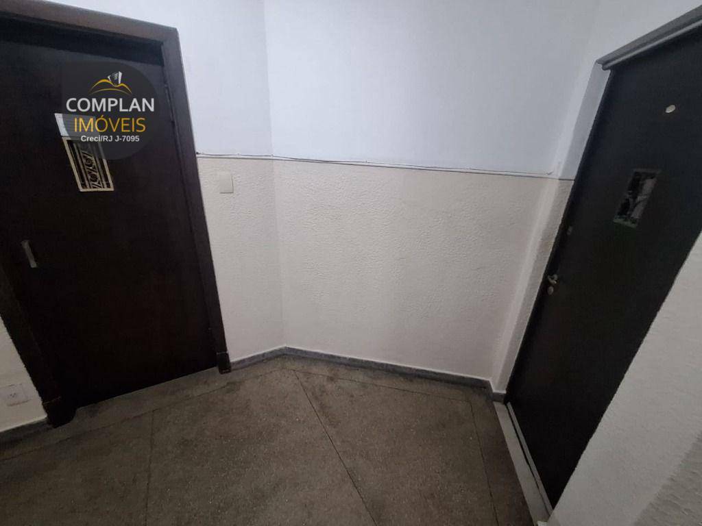 Apartamento à venda com 3 quartos, 160m² - Foto 31