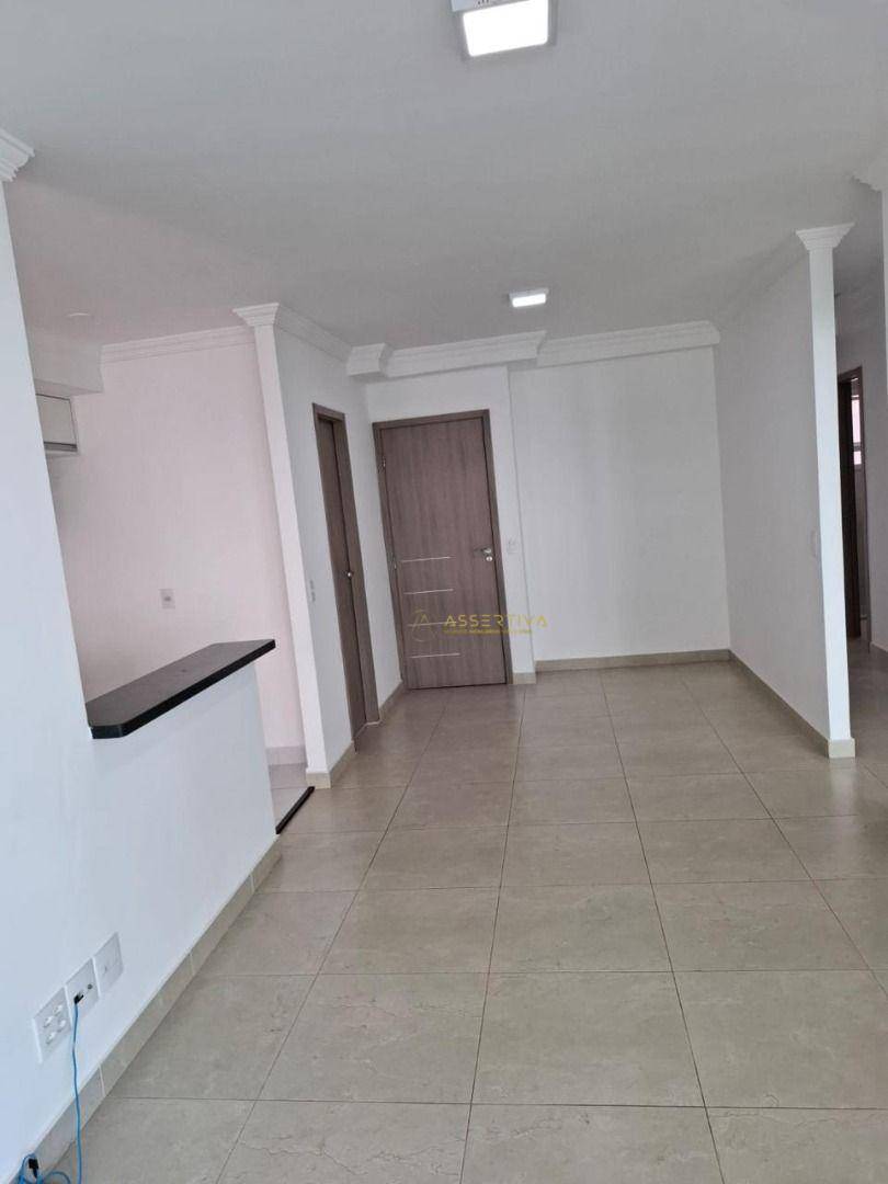 Apartamento para alugar com 2 quartos, 98m² - Foto 1