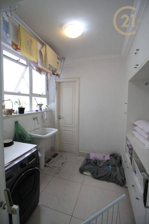 Apartamento à venda com 5 quartos, 300m² - Foto 28