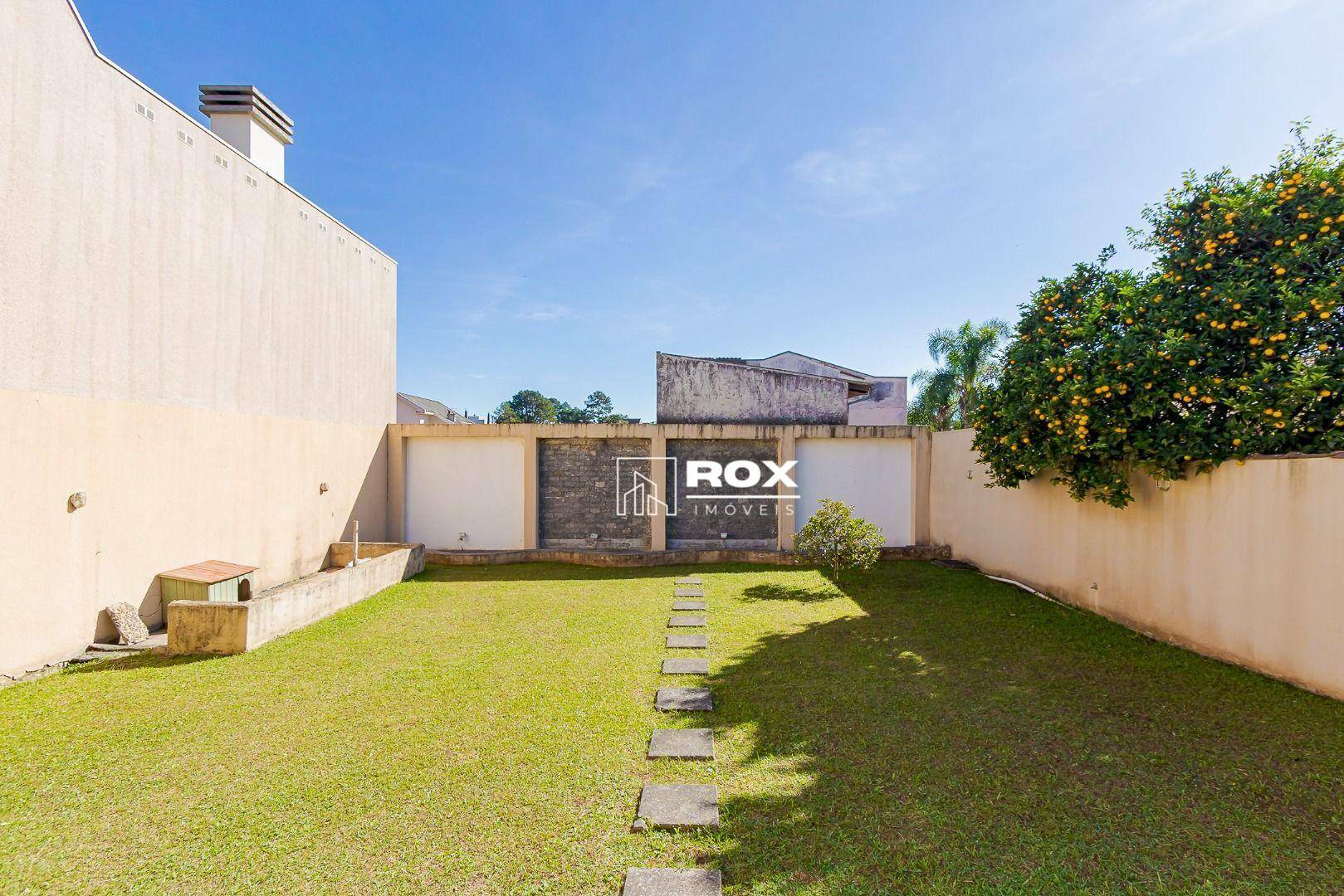 Casa para alugar com 4 quartos, 362m² - Foto 57