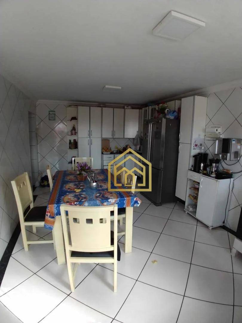 Sobrado à venda com 3 quartos, 230m² - Foto 6