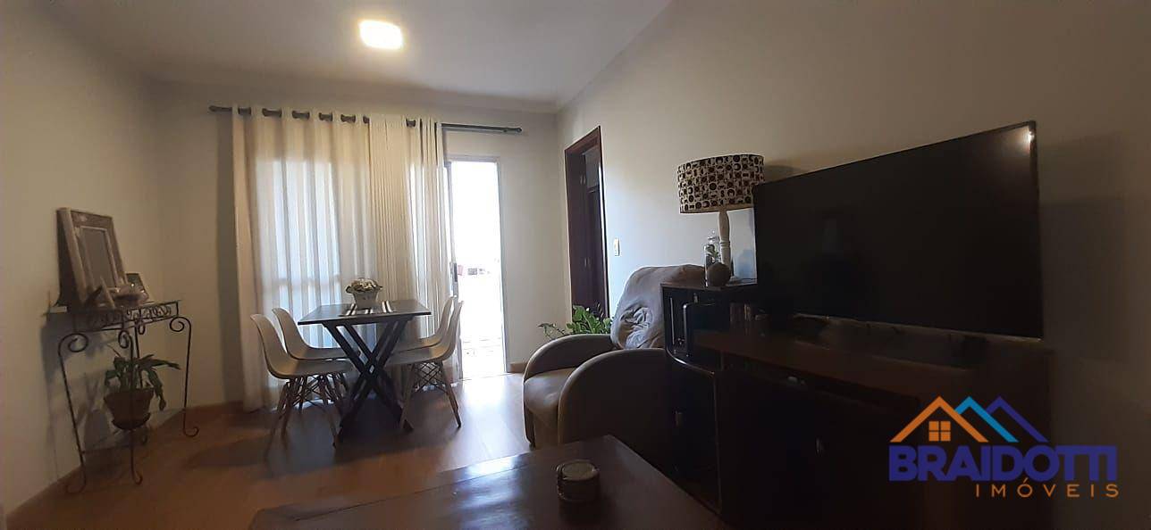 Apartamento à venda com 3 quartos, 90m² - Foto 2