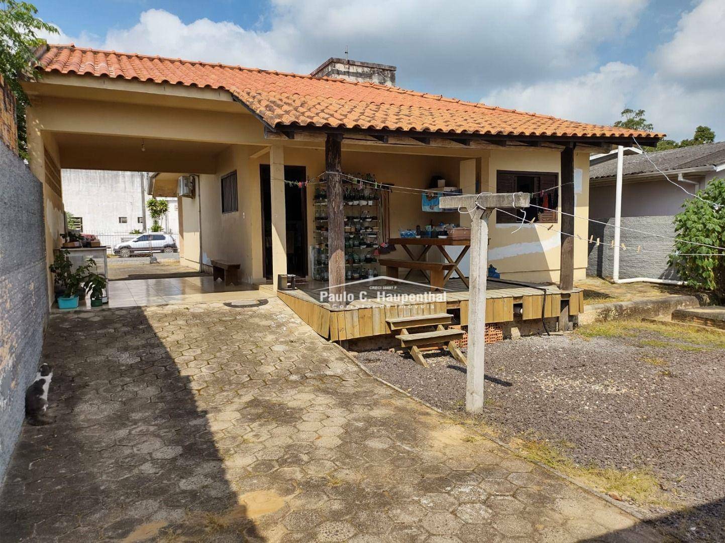 Casa à venda com 3 quartos, 160m² - Foto 1