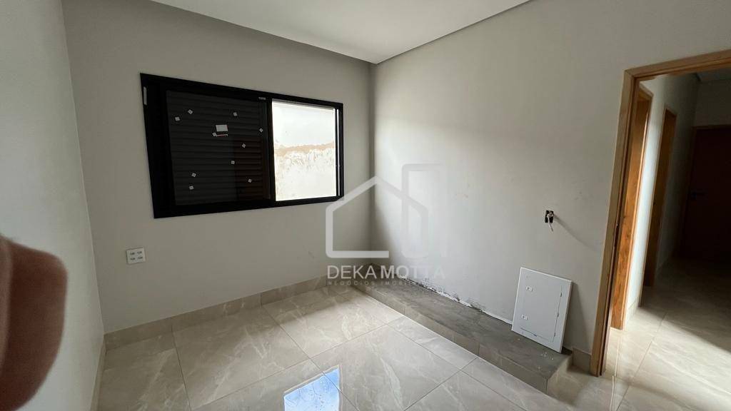 Casa de Condomínio à venda com 3 quartos, 250m² - Foto 13