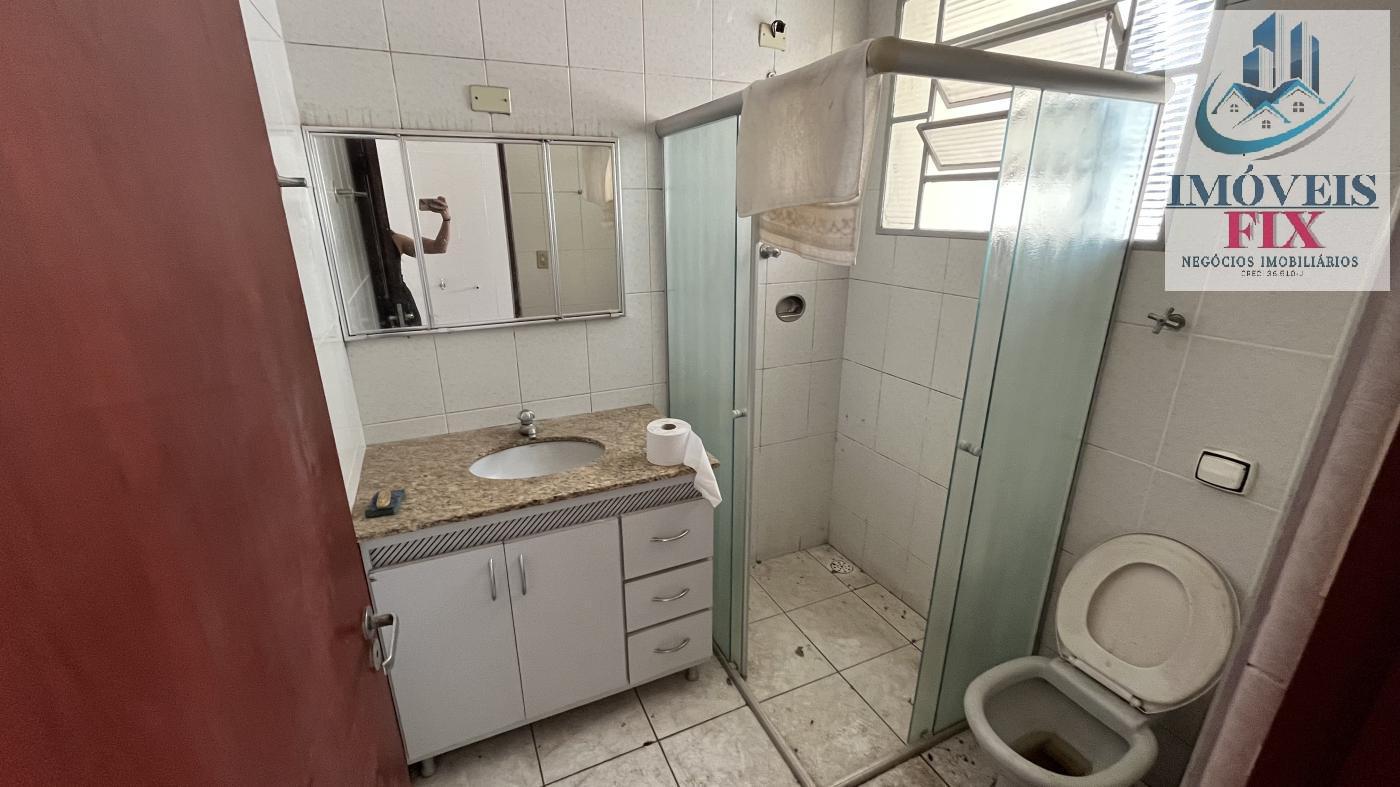 Casa à venda com 2 quartos, 200m² - Foto 5